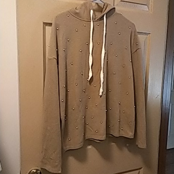 Zara Other - Zara trafaluc autumn sweatshirt pearl details 17